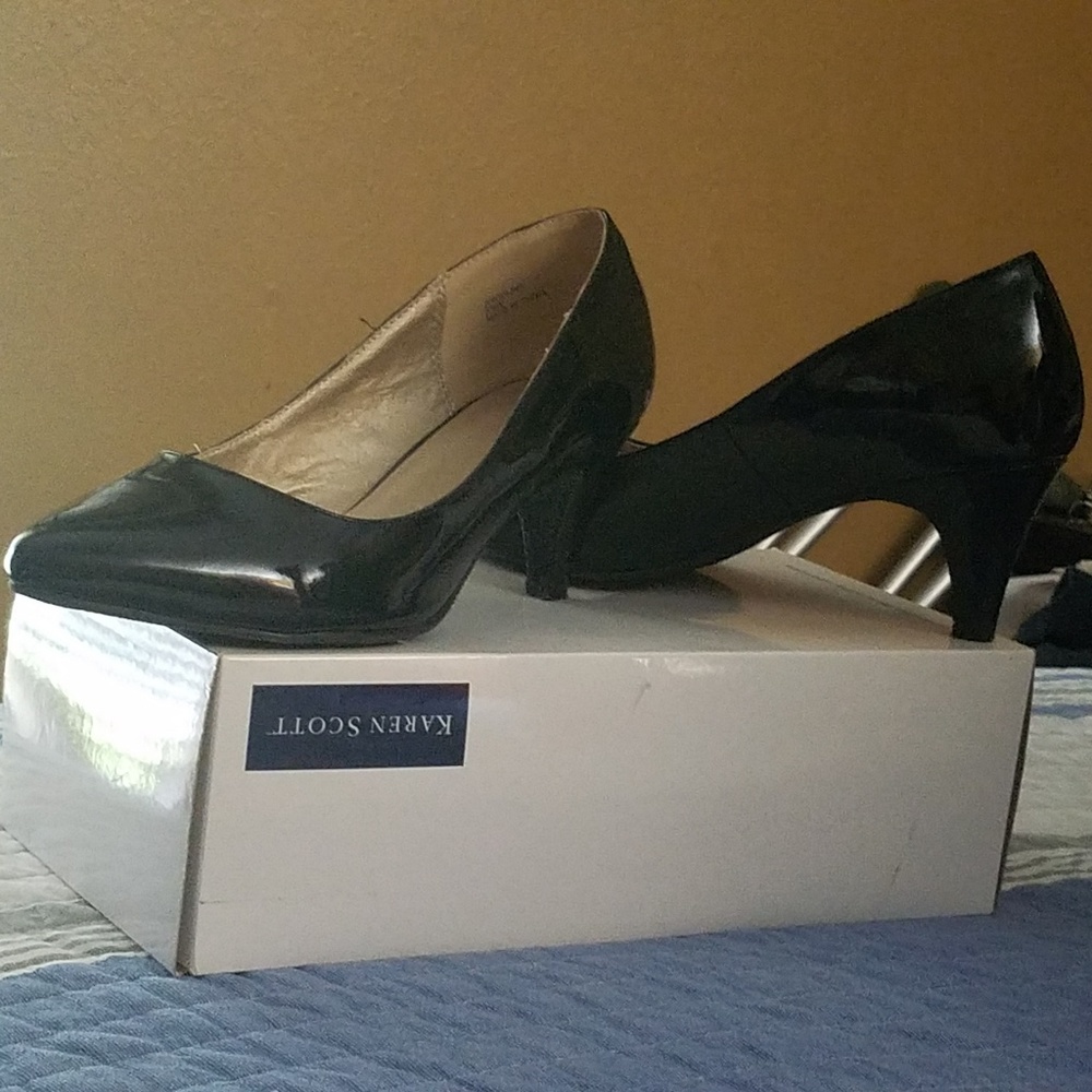 Avenue shoes